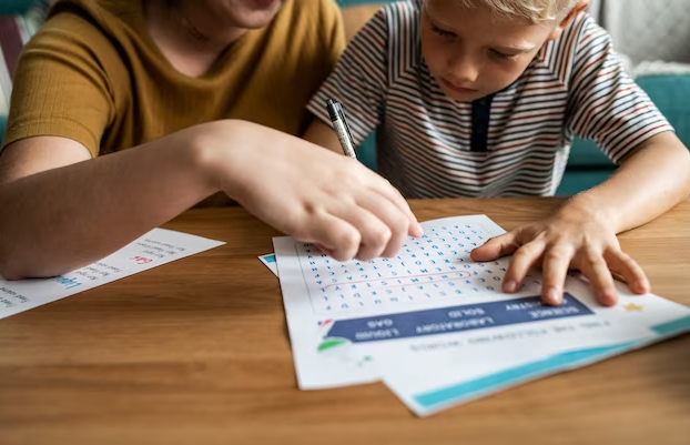 Alfabetização e letramento na educação inclusiva: práticas e desafios 