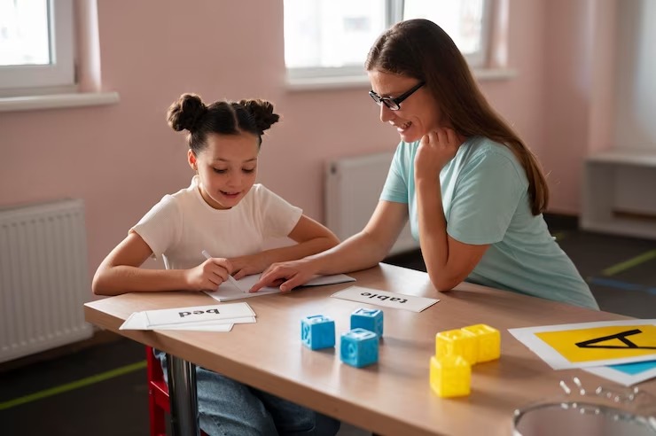 Curso de AEE reconhecido pelo MEC: 5 motivos para você fazer essa especialização