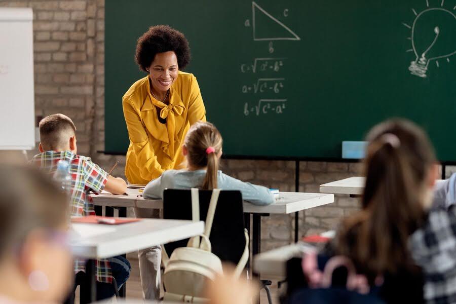 O que você precisa saber sobre a progressão de carreira para professores