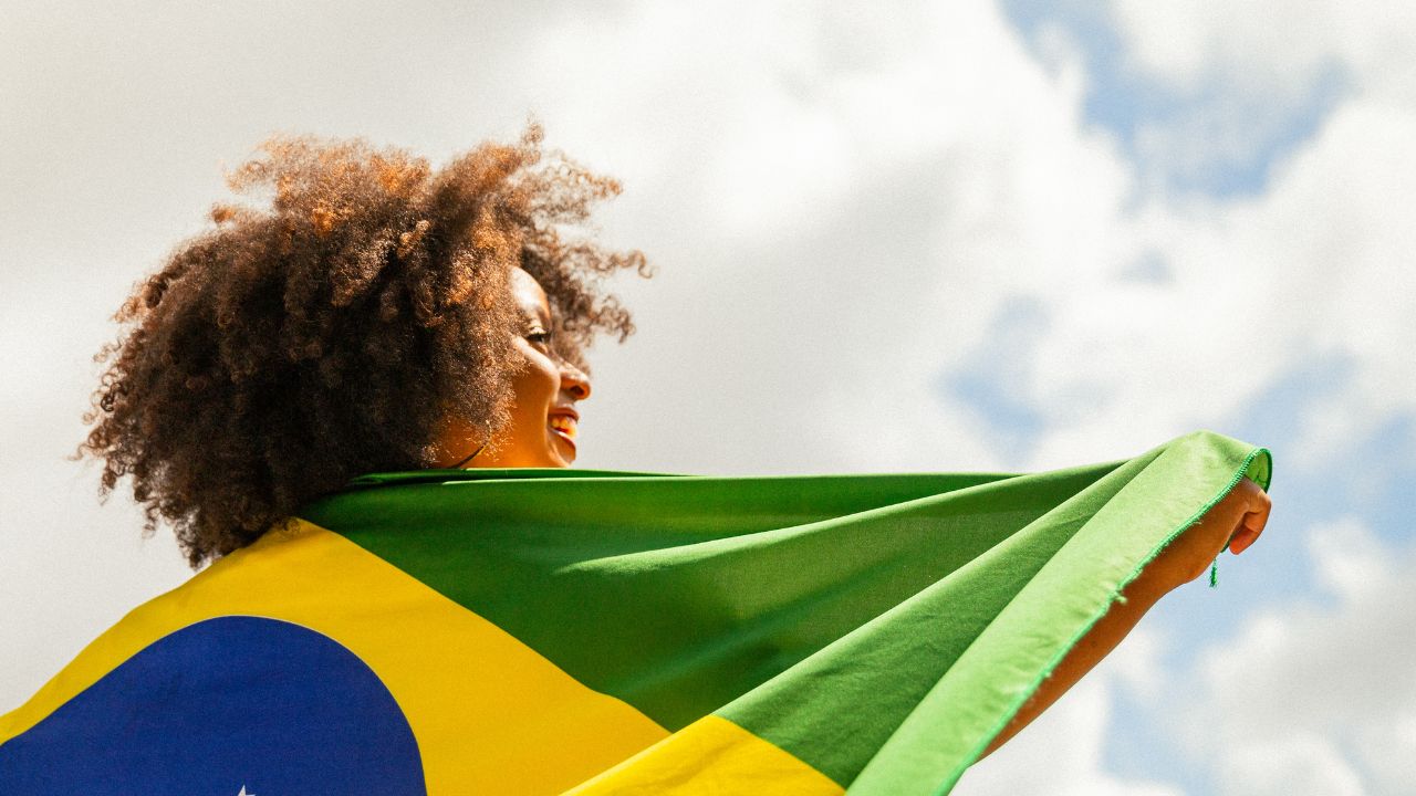Ensine sobre a herança africana no Brasil e os impactos em nossa cultura: torne-se especialista com uma pós-graduação do INE
